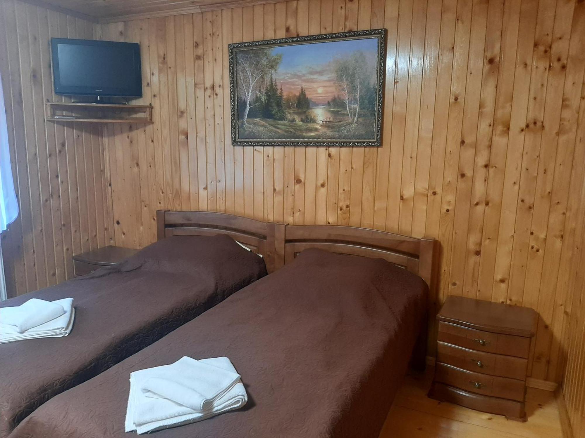 Hotel Арніка Synevyrsʼka Polyana Exterior foto