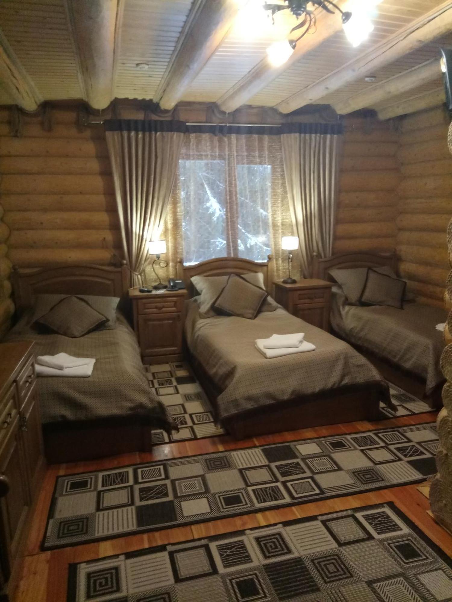 Hotel Арніка Synevyrsʼka Polyana Exterior foto