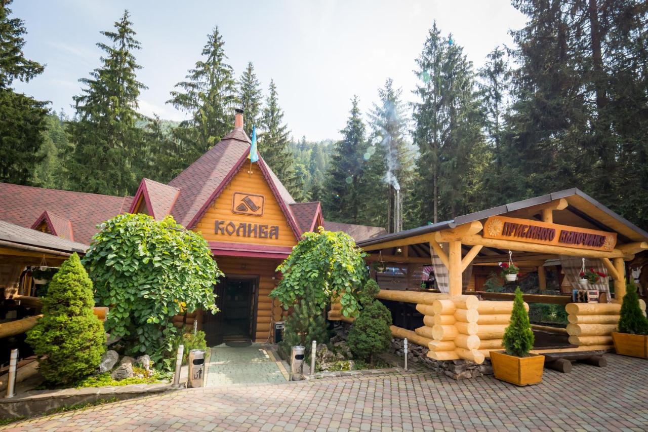 Hotel Арніка Synevyrsʼka Polyana Exterior foto
